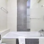 Σπίτι διακοπών Amazing With Balcony & Barbecue