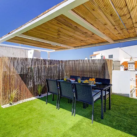 Amazing With Balcony & Barbecue 度假居