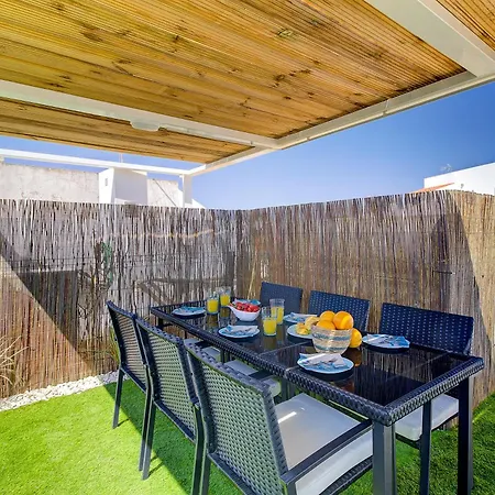 3-Bedroom House For 5 Guests - Ac - Rooftop Terrace & Bbq פורטימאו