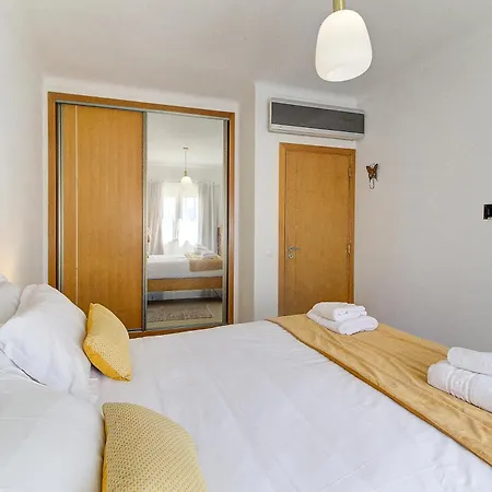 Ferienhaus Horizon House - 3 Bedrooms - Rooftop Terrace & Bbq - Ac *